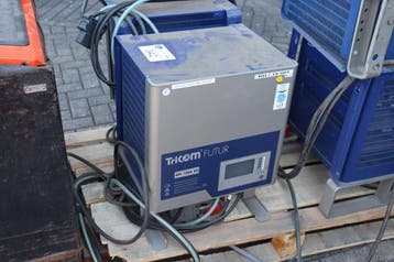 Veiling: Acculader Tricom Futur 48V, Auto-onderdelen, Accu's en Toebehoren, Ophalen, Nieuw