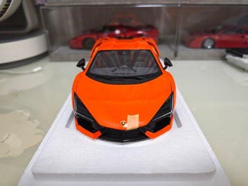 LCD Models 1:18 - Modelauto - Lamborghini Revuelto