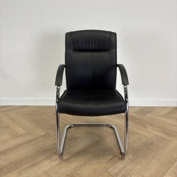 vergaderstoel, zwart leder - chroom, Huis en Inrichting, Stoelen, Gebruikt, Zwart, Eén