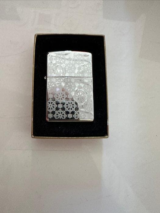 Zippo - Aansteker - IJzer (gegoten/gesmeed), Collections, Articles de fumeurs, Briquets & Boîtes d'allumettes