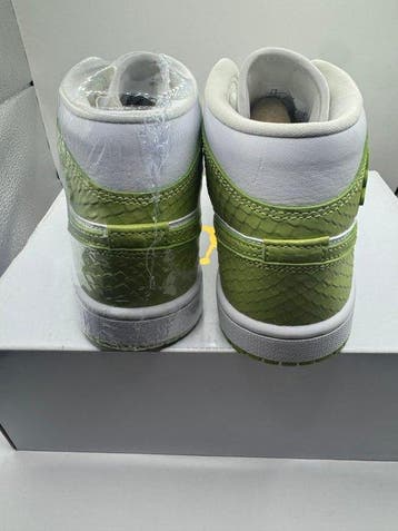 Air Jordan - Air Jordan 1 Mid - Sneakers - Maat: EU 37.5, Nieuw
