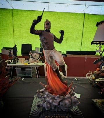 Rocketeer, - 50cm Resin Statue - Flight Base with Flame