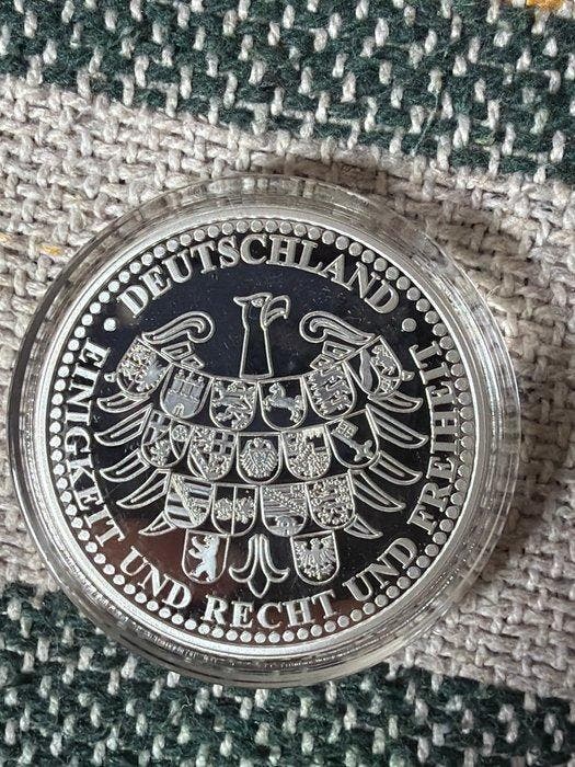 wereld. Spooky Silver Plated - 37g (Zonder minimumprijs), Postzegels en Munten, Munten | Europa | Niet-Euromunten