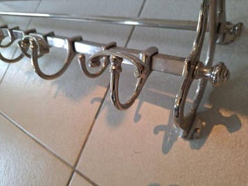 Porte-manteau - Métal nickelé (lourd) - Avec tablette à
