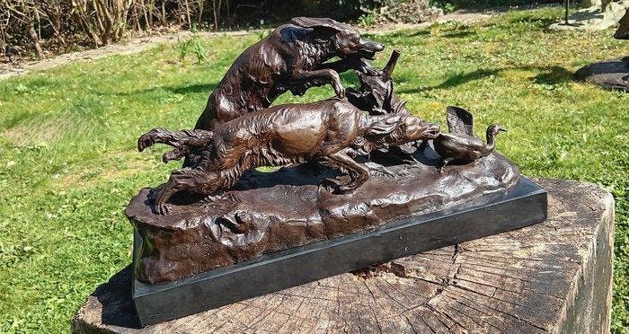 Sculpture, eendenjacht met jachthonden - 22 cm - marbre en, Antiquités & Art, Curiosités & Brocante
