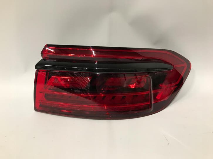 Audi A8 D5 OLED Matrix achterlicht rechts USA, Autos : Pièces & Accessoires, Éclairage, Envoi