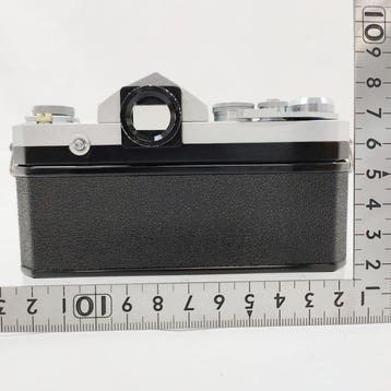 Nikon F Analoge camera, Nieuw