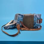 Charmantes Vintage Akkordeon – Blaues Perlmutt-Design für, Nieuw