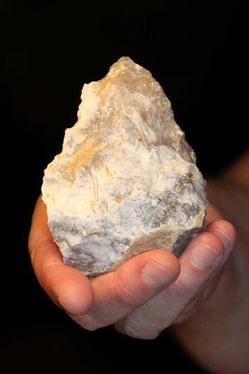 Paleolithisch Vuursteen Bifaces , - 90 mm (Zonder