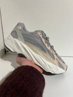 Adidas - YEEZY BOOST 700 V2 - Sneakers - Taille : EU 40 -