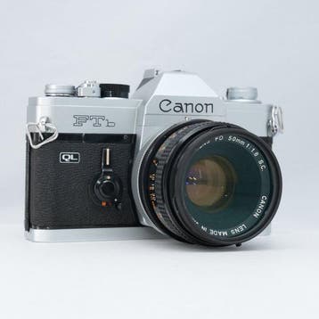 Canon FTb QL + FD 50mm f/1.8 S.C. Analoge camera