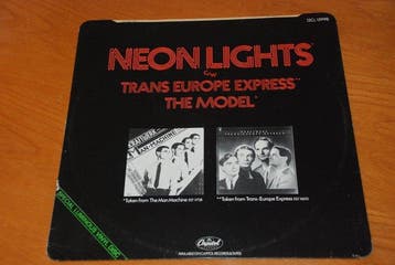 Kraftwerk - NEON LIGHTS - Luminous [Glow in the Dark] vinyl, Nieuw in verpakking