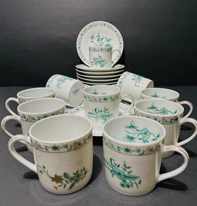 Bernardaud Limoges “Pékin” – Porcelain Coffee Set - Green, Antiek en Kunst, Antiek | Meubels | Tafels