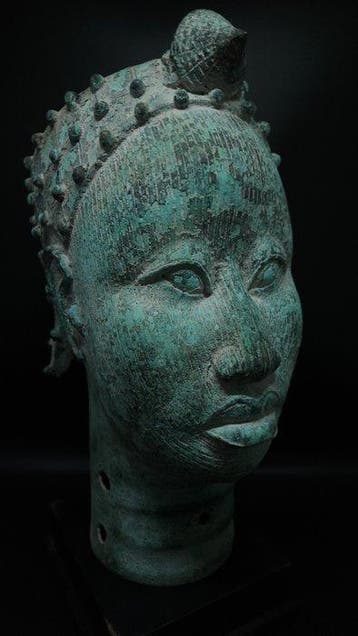 prachtig koninklijk hoofd - bini /edo - Nigeria (Zonder, Antiek en Kunst