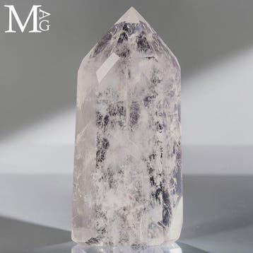 Pointe de quartz clair - Énergie et Harmonie - Hauteur : 123