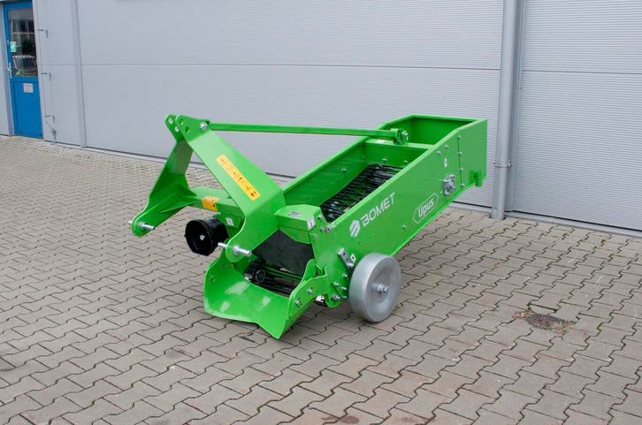 Bomet Aardappelrooier 1-rij Upus Z656, Articles professionnels, Agriculture | Outils