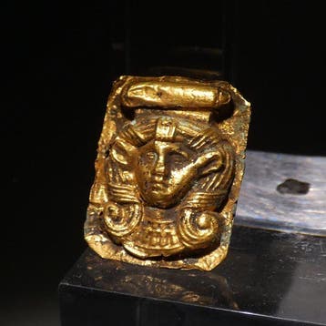 Oud-Egyptisch Goud Hathor-godin bedel. 2,7 cm hoog. Laatste