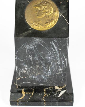 sculptuur, Salmone - 35 cm - Zalm in messing op een basis