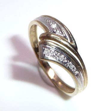 Zonder minimumprijs - Ring - 8 karaat Geel goud - 0.03ct.
