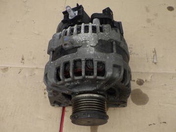 alternator Mercedes A-Klasse W176 W246 0009063822, Auto-onderdelen, Verzenden, Gebruikt