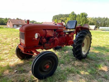 Online veiling - 1960 Renault R.7051 Oldtimer tractor, Ophalen