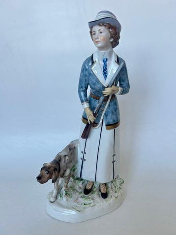 Karl Ens, Volkstedt - Beeldje - Hunting Lady with a Dog -