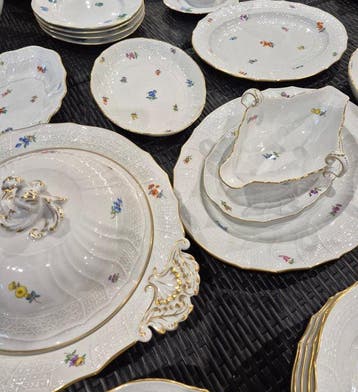 Meissen - Service de table (18) - Porcelaine - Fleurs, Antiquités & Art