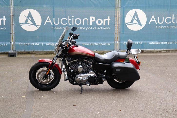 Veiling: Motor Harley Davidson XL1200 Superlow Benzine 2020, Motos, Motos | Harley-Davidson, Enlèvement
