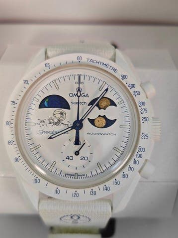 Omega x Swatch - Mission to Earthphase Moonshine Gold -, Nieuw