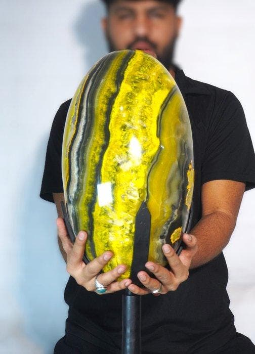 Uitzonderlijke Bumblebee Crystal Stone – Museumkwaliteit, Verzamelen, Mineralen en Fossielen