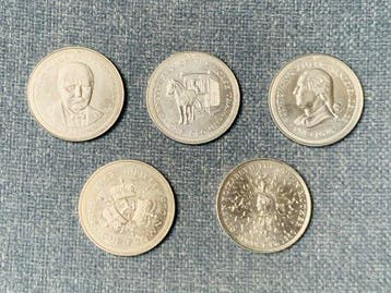 Verenigd Koninkrijk. Elizabeth II. Crown 1974-1980 (Lot of 5