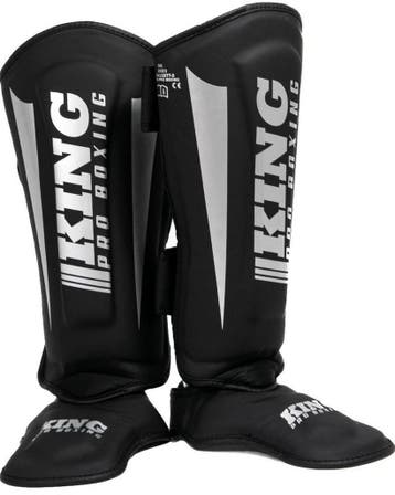 King Pro Boxing Scheenbeschermers KPB/SG REVO 7 Zwart Zilver, Verzenden