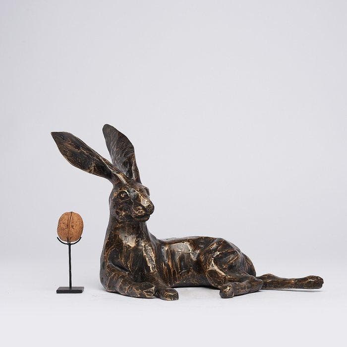 Statue, No Reserve Price - Bronze Resting Hare - 22 cm -, Antiquités & Art, Curiosités & Brocante