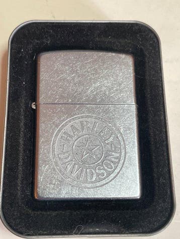 Zippo, Harley-Davidson  - NUOVO/Mai Acceso – Box Originale, Verzamelen, Nieuw
