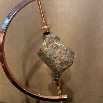Météorite d’Al Haggounia en version de luxe - Hauteur : 40