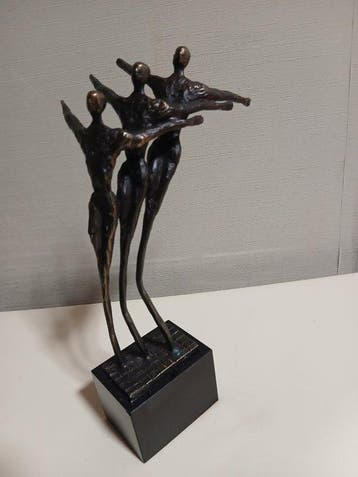 Artihove - Corry Ammerlaan-van Niekerk - sculptuur, Cohesion