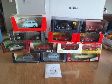 diverse 1:43 - Modelauto (13) - Assortiment, Hobby en Vrije tijd, Nieuw