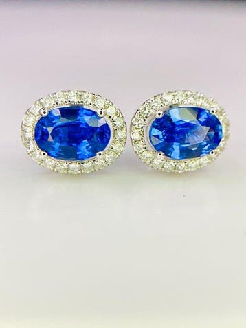 Oorbellen - 14 karaat Witgoud - 2.16ct. tw. Saffier -
