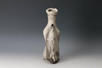 Hiromi Okumura () (b. 1953) - Kruik - Steengoed - Wit