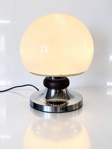 Italian Space Age Mushroom Table Lamp – Opaline Glass,