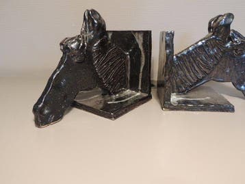 Boekensteunen - Keramiek, Glazuur - Paar sculpturale