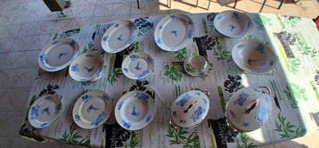 Tafelservies (71) - Limoges, Antiek en Kunst