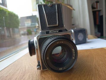 Kiev 88CM Medium Format Camera + Volna-3 80mm f/2.8 + 2, Nieuw