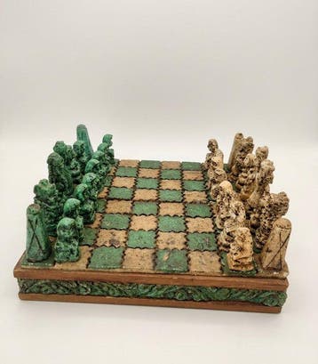 Jeu déchec artisanal - Plateau coffret pliage - Pièces en