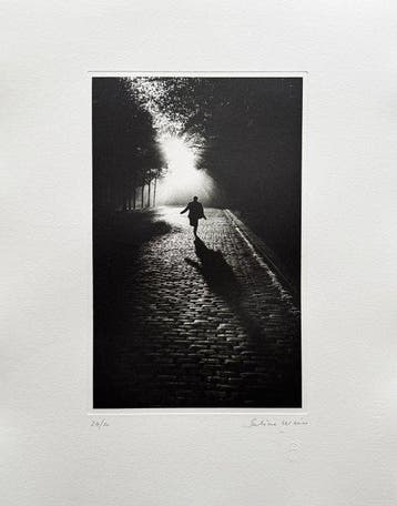 Sabine Weiss (1924-2022) - Vers la lumière, 1953