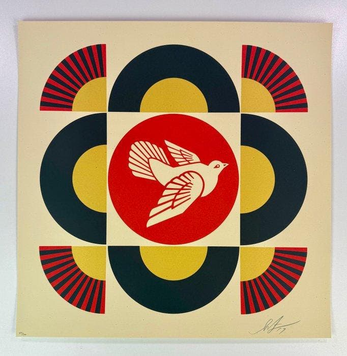 Shepard Fairey (OBEY) (1970) - Dove Geometric (Cream), Antiquités & Art, Art | Peinture | Moderne
