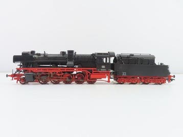 Märklin H0 - 37047 - Locomotive à vapeur avec tender (1) -
