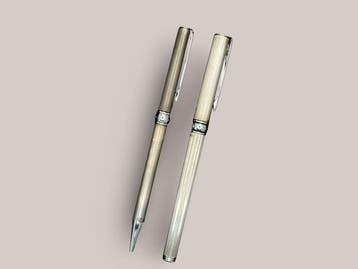 Aurora - Conjunto de Escritura Aurora Magellano en Plata, Nieuw