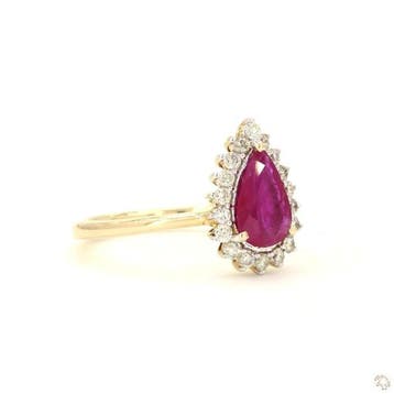 Ring - 14 karaat Geel goud - 1.23ct. tw. Robijn - Diamant, Handtassen en Accessoires, Ringen, Nieuw