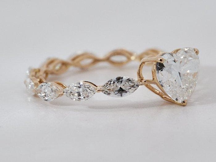 Zonder minimumprijs - Ring - 14 karaat Geel goud - 2.64ct., Handtassen en Accessoires, Ringen